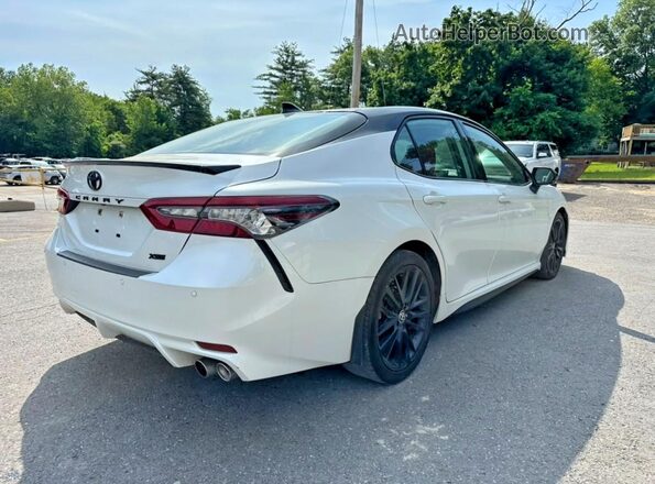 4T1KZ1AK9PU073838 2023 TOYOTA CAMRY White 