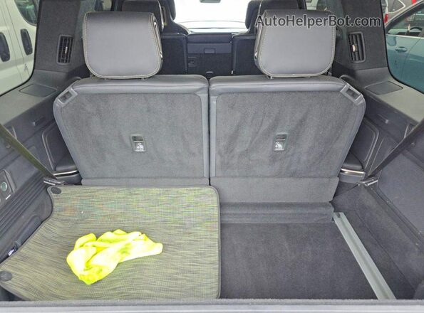 7PDSGABA4PN019950 2023 RIVIAN R1S Gray Вид панелі приладів