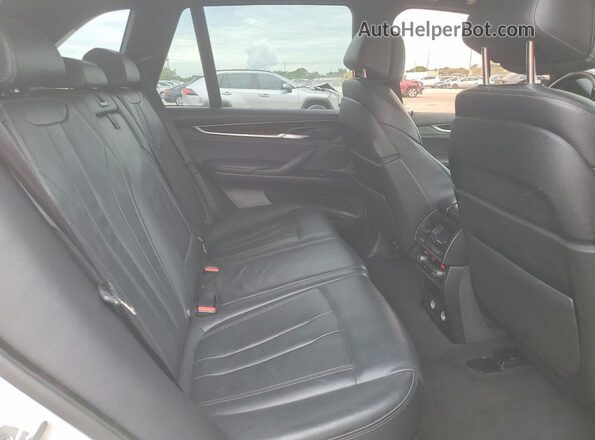 5UXKR0C50J0X83603 2018 BMW X5 White 