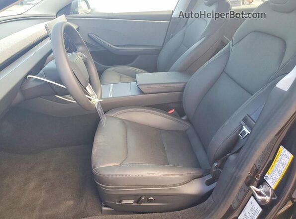 5YJ3E1EA7RF849613 2024 TESLA MODEL 3 Серый Вид панели приборов