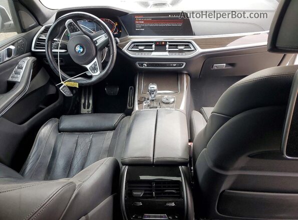 5UXCX4C55KLB39499 2019 BMW X7 White 
