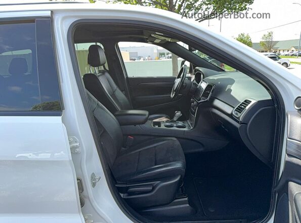 1C4RJFAGXLC396671 2020 JEEP GRAND White Widok z tyłu