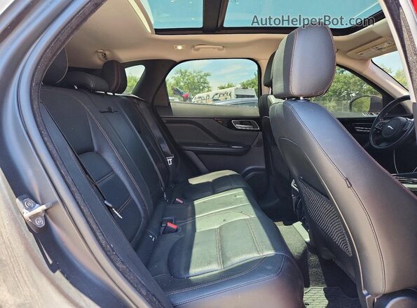 SADCK2BN1HA885377 2017 JAGUAR F-PACE Red ძრავის განყოფილების ხედი