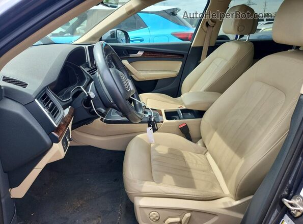 WA1BNAFY9J2142036 2018 AUDI Q5 Gray 