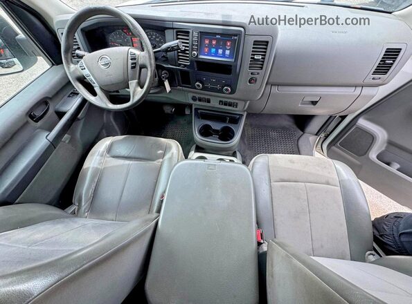1N6BF0KY6KN808415 2019 NISSAN NV White 