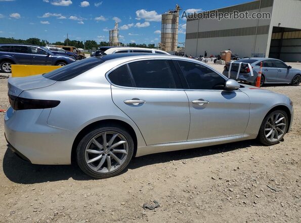 ZARFAEEN4H7554496 2017 ALFA ROMEO GIULIA Silver Front right