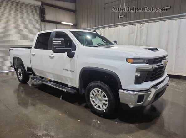 2GC1KNE76T1185746 2026 CHEVROLET SILVERADO Белый 