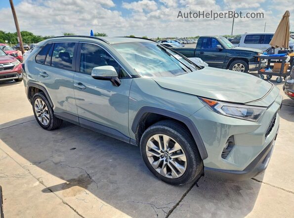 2T3C1RFV6MW119979 2021 TOYOTA RAV4 Gray Front view