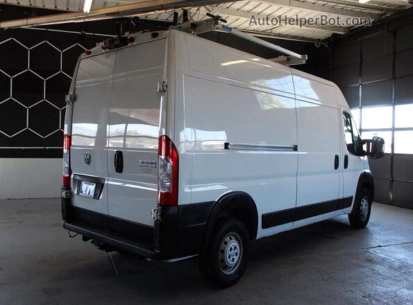 3C6MRVHG4PE556908 2023 RAM PROMASTER White Front right