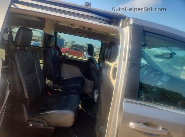 2C4RC1BG5GR229725 2016 CHRYSLER TOWN Silver Շարժիչի բաժամունքի տեսք