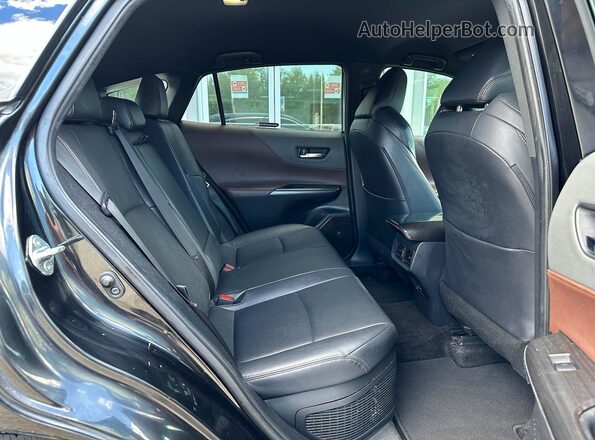JTEAAAAH7NJ113338 2022 TOYOTA VENZA Black 