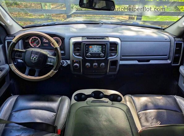 1C6RR6GT6GS143623 2016 RAM 1500 Gray Vista de los asientos traseros
