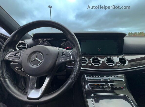 WDDZF4KBXHA066742 2017 MERCEDES-BENZ E-CLASS Gray ძრავის განყოფილების ხედი