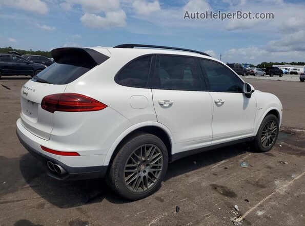 WP1AE2A22HLA74286 2017 PORSCHE CAYENNE White Front right