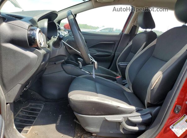 3N1CN8EV3LL844593 2020 NISSAN VERSA Red Widok deski rozdzielczej