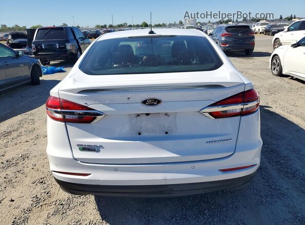 3FA6P0SU7KR238619 2019 FORD FUSION Белый Вид салона спереди