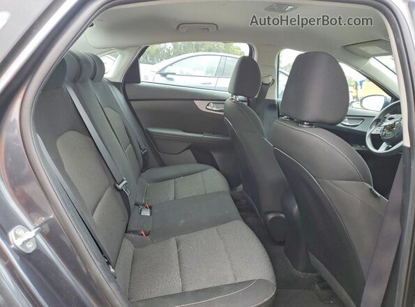 3KPF24AD0PE552418 2023 KIA FORTE Gray 