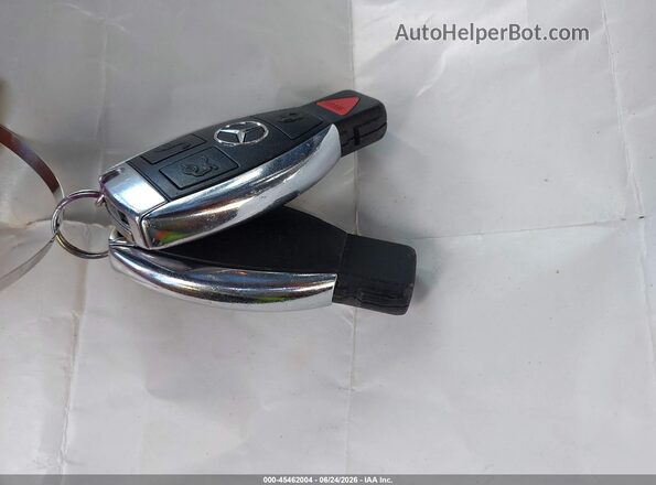 4JGDA0EB1GA664722 2016 MERCEDES-BENZ GLE 300D White Dashboard view