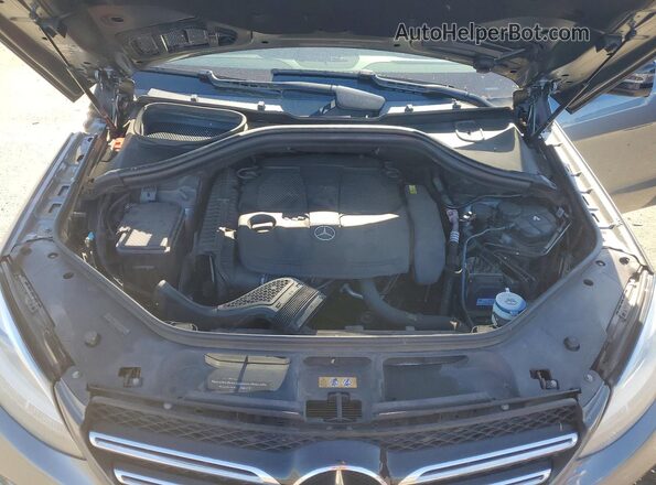 4JGDA5HB3JB071230 2018 MERCEDES-BENZ GLE Gray Widok komory silnika