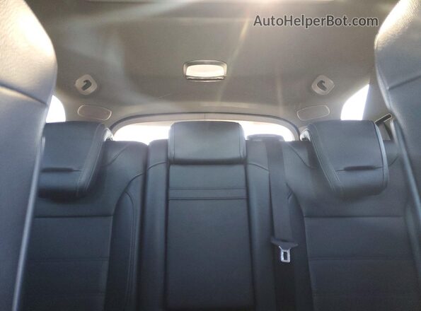 4JGDA5HB3JB071230 2018 MERCEDES-BENZ GLE Gray Widok tylnych siedzeń
