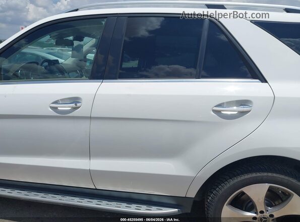 4JGDA5HB3JB116165 2018 MERCEDES-BENZ GLE 350 White Սալոնի 360 աստիճան տեսք