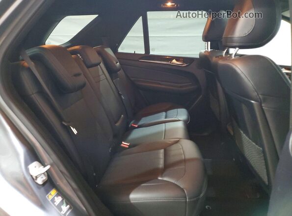 4JGDA5HB4HA949375 2017 MERCEDES-BENZ GLE Gray უკანა სალონის ხედი
