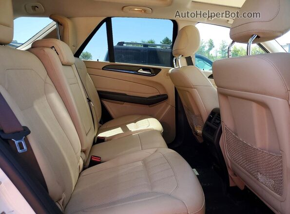 4JGDA5HB6GA670640 2016 MERCEDES-BENZ GLE White Vista interior trasera