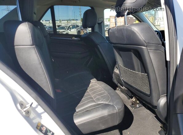 4JGDA5HB7GA631412 2016 MERCEDES-BENZ GLE White Rear seats view