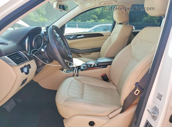 4JGDA5HB7GA777261 2016 MERCEDES-BENZ GLE Белый Вид салона спереди