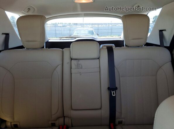 4JGDA5HB7HA962623 2017 MERCEDES-BENZ GLE White Rear seats view