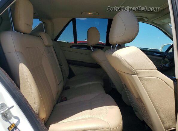 4JGDA5HB7HA962623 2017 MERCEDES-BENZ GLE White Rear interior view