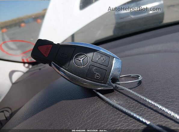 4JGDA5HB8HA864958 2017 MERCEDES-BENZ GLE 350 White Vista del salpicadero