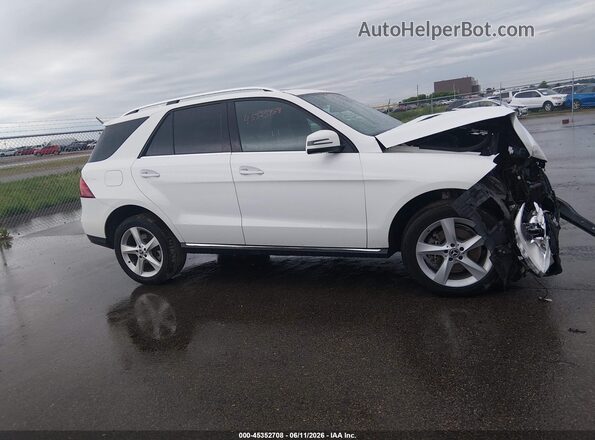 4JGDA5HBXHA991713 2017 MERCEDES-BENZ GLE 350 White Widok wnętrza z tyłu