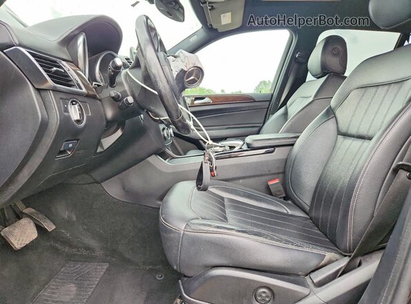 4JGDA5JB1HA889078 2017 MERCEDES-BENZ GLE Black Front interior view