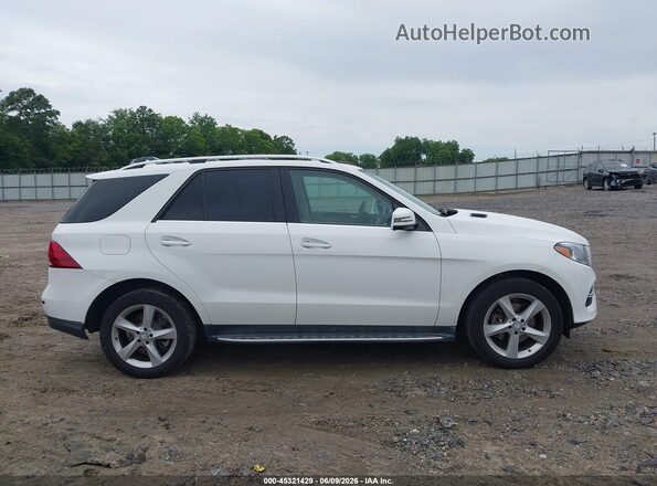 4JGDA5JB6GA801074 2016 MERCEDES-BENZ GLE 350 White Widok wnętrza z tyłu