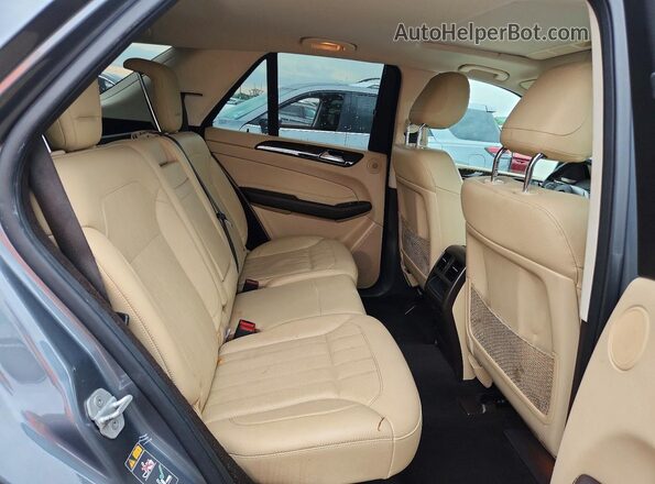 4JGDA5JB8JB047001 2018 MERCEDES-BENZ GLE Gray Вид задніх сидінь