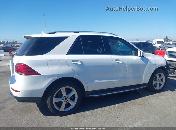 4JGDA5JB9JB053292 2018 MERCEDES-BENZ GLE 350 White Widok wnętrza 360 stopni