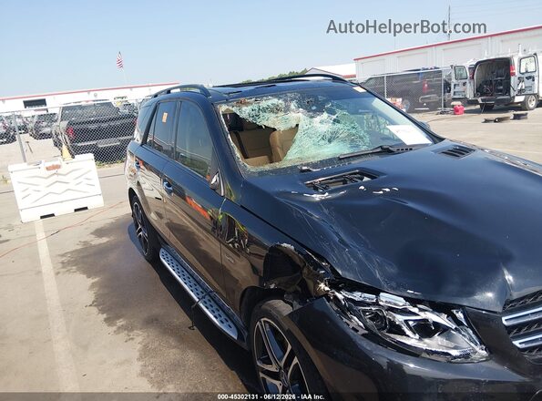 4JGDA6EB6HA974093 2017 MERCEDES-BENZ AMG GLE 43 Black Widok z przodu