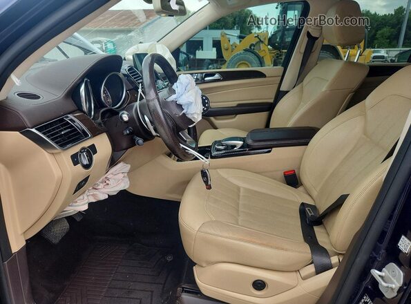 4JGDF6EE1HA947654 2017 MERCEDES-BENZ GLS Черный Вид салона спереди