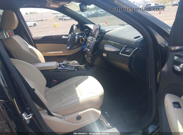 4JGDF6EE1JB148330 2018 MERCEDES-BENZ GLS 450 Black Front interior view