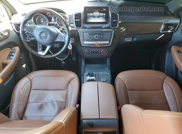 4JGDF6EE4KB239576 2019 MERCEDES-BENZ GLS Белый Вид панели приборов