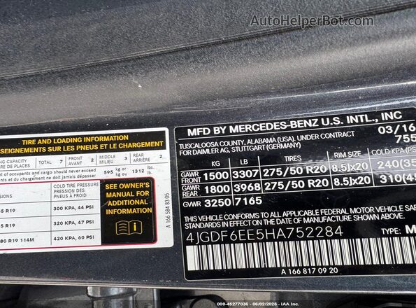 4JGDF6EE5HA752284 2017 MERCEDES-BENZ GLS 450 Black Vista del compartimento del motor