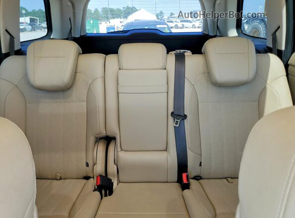 4JGDF6EE5JB053060 2018 MERCEDES-BENZ GLS White Հետևի նստատեղերի տեսք