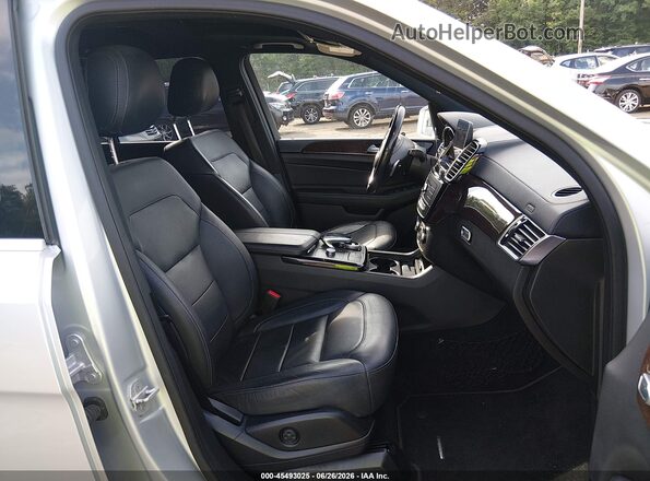 4JGDF6EE7HA803090 2017 MERCEDES-BENZ GLS 450 Silver Вид салону спереду