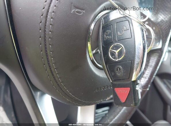 4JGDF6EE9HA911677 2017 MERCEDES-BENZ GLS 450 White Vista del salpicadero