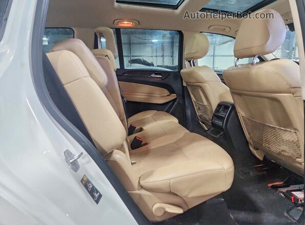 4JGDF6EEXHA794644 2017 MERCEDES-BENZ GLS White Vista interior trasera