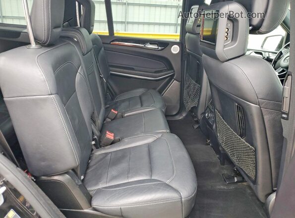 4JGDF7DE2HA783984 2017 MERCEDES-BENZ GLS Black Vista interior trasera