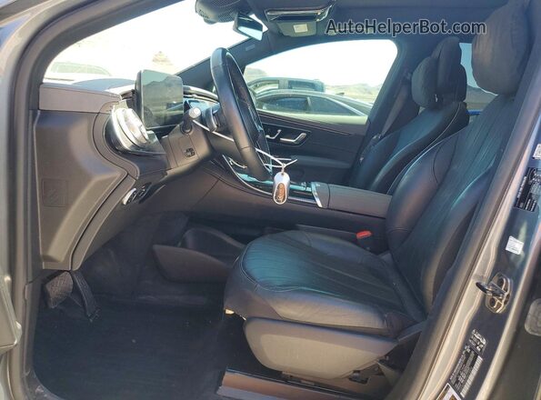 4JGDM2EB4PA015970 2023 MERCEDES-BENZ EQS Gray Widok wnętrza z przodu
