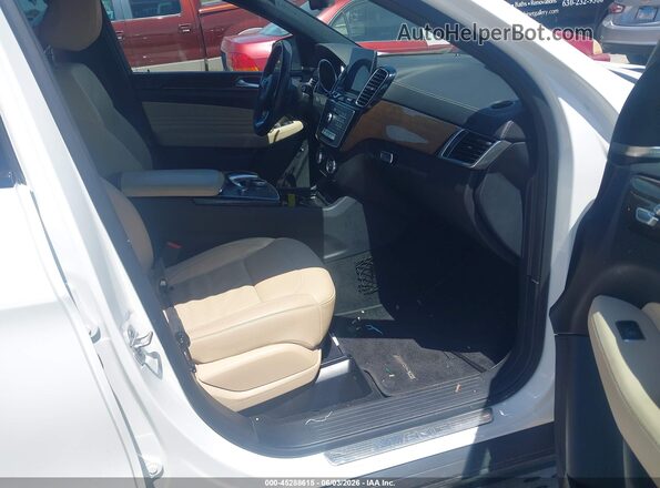 4JGED6EB9HA056348 2017 MERCEDES-BENZ AMG GLE 43 COUPE White Front interior view