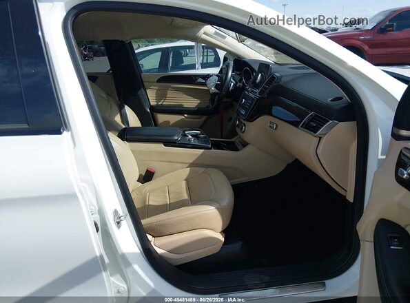 4JGED6EB9HA060965 2017 MERCEDES-BENZ AMG GLE 43 COUPE White Vista interior delantera
